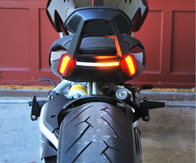 ドゥカティ XDiavel LEDリアウインカー バックレスト対応 New Rage