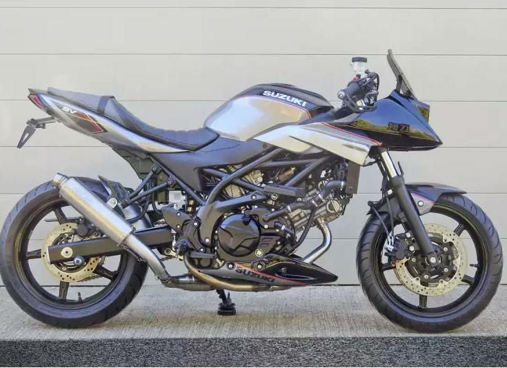 モ*0様 SV650 Xフロントカウル フェアリング カタナ(刀) コンバージョ モ*0様 SV650 Xフロントカウル フェアリング カタナ(刀) コンバージョ