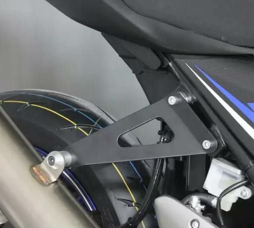 C-RACER シングルシートカバー SV650 16- | バイクカスタムパーツ専門