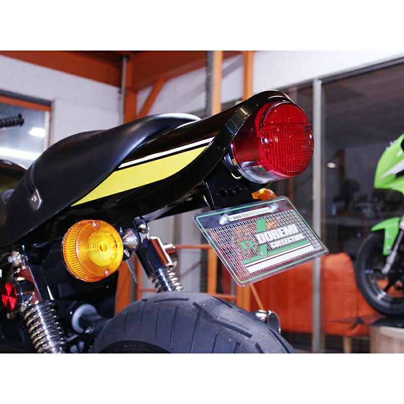 な*べ様 Z900RSロングテールフェンダーレスセット　タイガーカラー　ドレミコ 2025年式 Z900RS CAFE ロングテールカウル エボニー × キャンディ