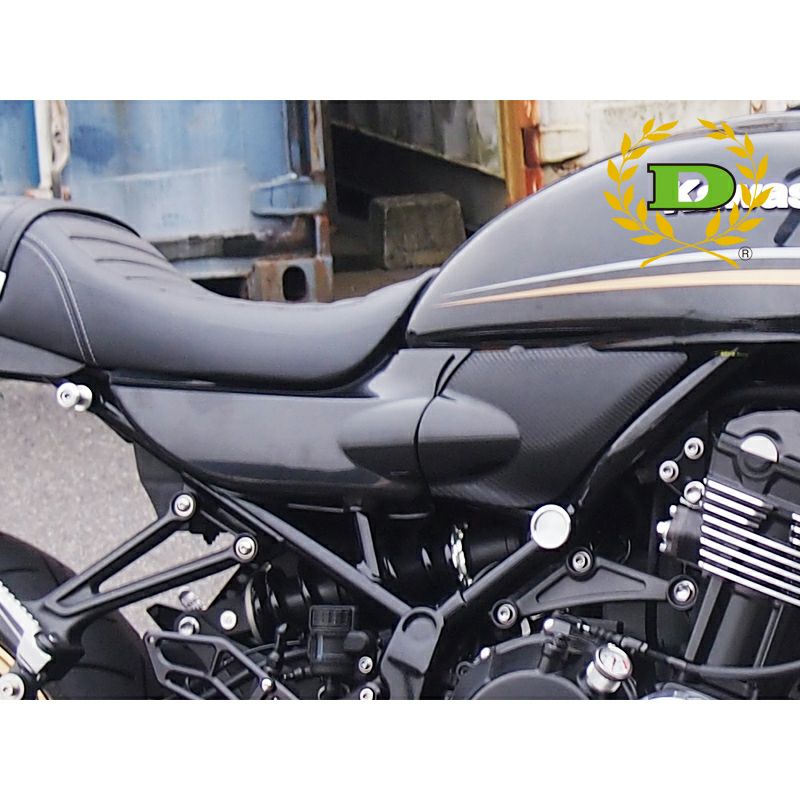 カワサキ Z900RS/CAFE Z1タイプ サイドカバー・フロントセクション(右