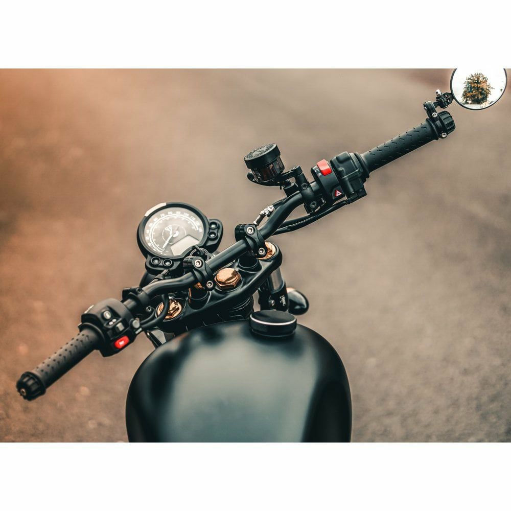 トライアンフ T100 T120 ボバー スクランブラー スピードツイン