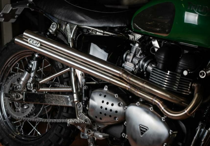 早い物勝ち‼️Triumph空冷ボンネビル T100純正スポーツマフラー 希少！ ボンネビル T100/T120, Street Twin/CUP 2-1 LOW GP フルエキ マフラー