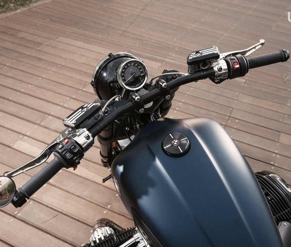BMW R18 フロントウインカー ブラック FCRオリジナル | バイクカスタム