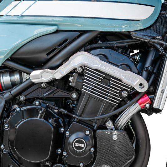カワサキ Z900RS/CAFE ビレットハニカム・サブフレーム シャイニング
