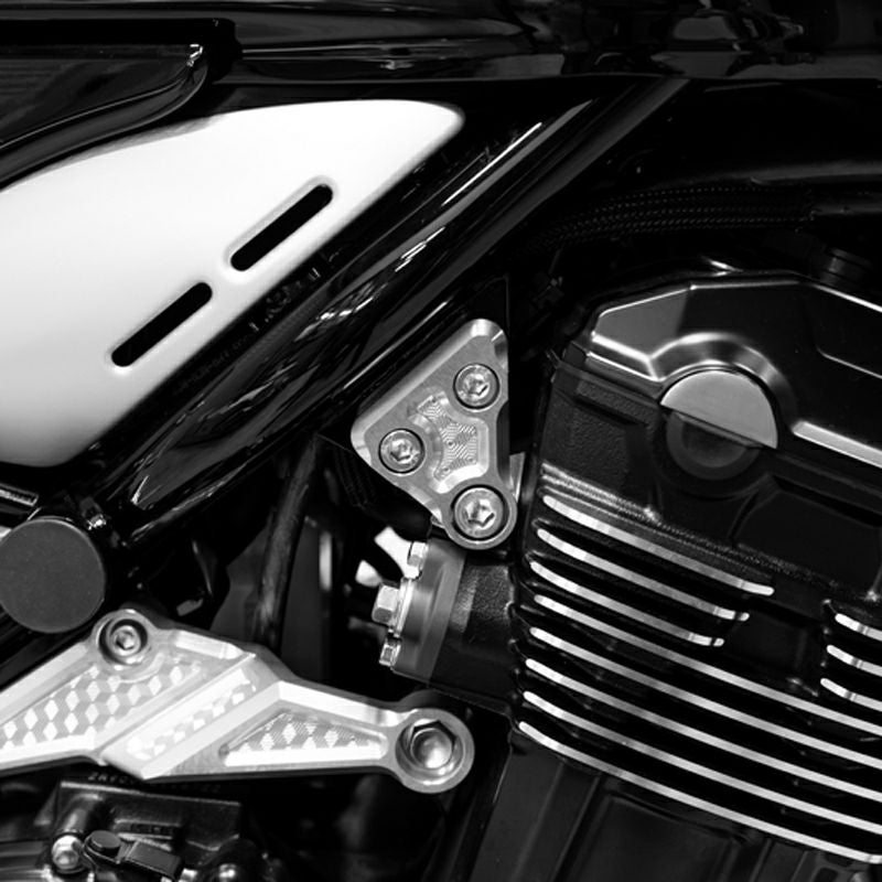 カワサキ Z900RS/CAFE ビレットハニカム・シリンダーヘッドマウント