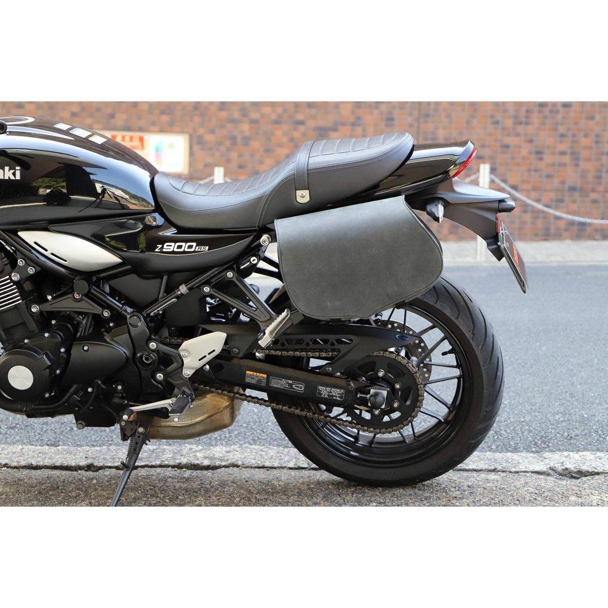 カワサキ Z900RS/CAFE レザーサドルバッグ 9L ブラック DEGNER カワサキ Z900RS/CAFE レザーサドルバッグ 9L ブラック DEGNER