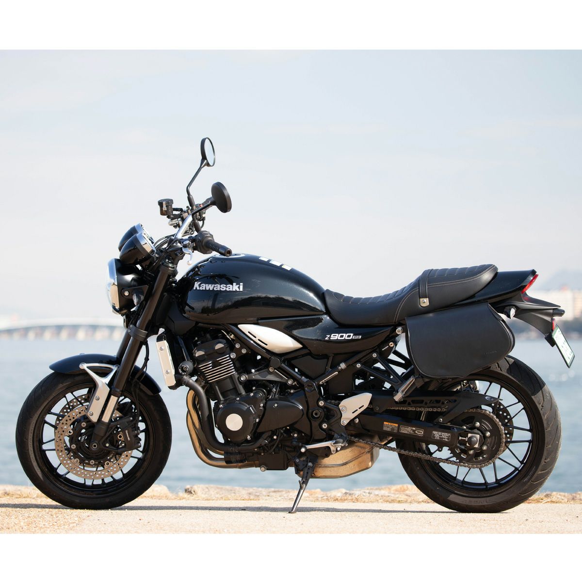 カワサキ Z900RS/CAFE シンセティックレザーサドルバッグ 9L ブラック
