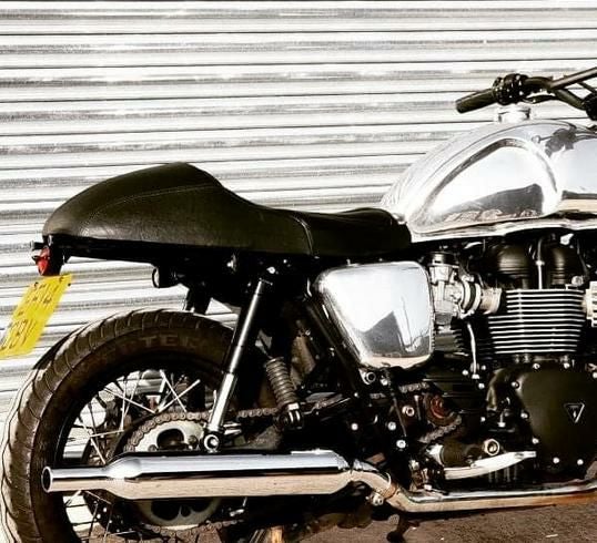 Motone ダイアモンドバック カフェレーサーシート Triumph | バイク