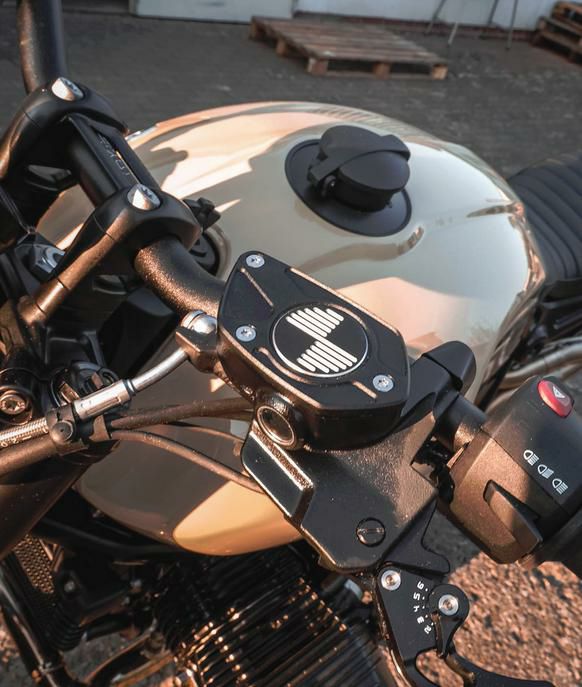 BMW RnineT ブレーキ、クラッチリザーバータンク キャップ ブラック