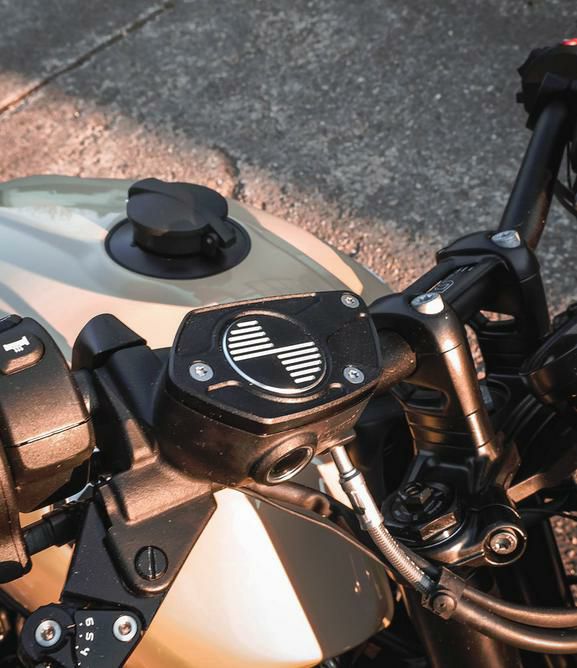BMW RnineT ブレーキ、クラッチリザーバータンク キャップ ブラック
