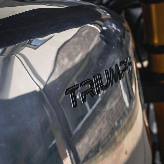 トライアンフ TRIUMPH 3Dロゴステッカー タンクエンブレム RAISCH