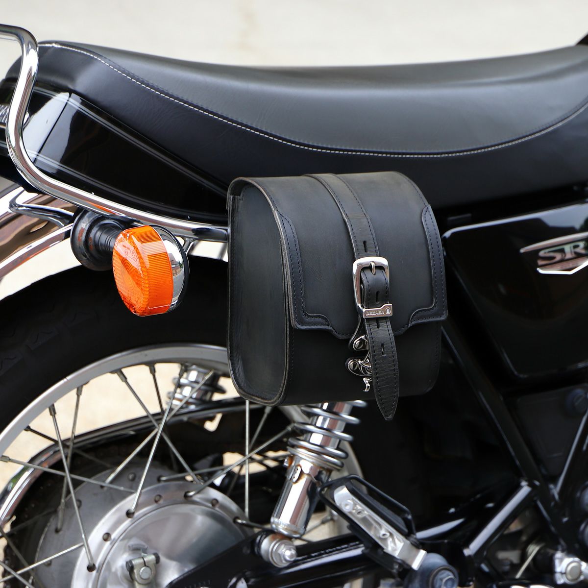 キジマ(KIJIMA) バッグサポート 右側 SR400 | バイクカスタムパーツ