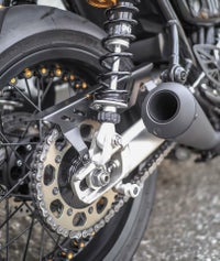 トライアンフ スピードツイン/スラクストン アルミチェーンガード RAISCH_2