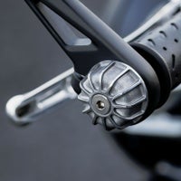 トライアンフ T100 T120 ボバー スクランブラー スピードツイン スラクストン等 バーエンド ブラス Motone_1