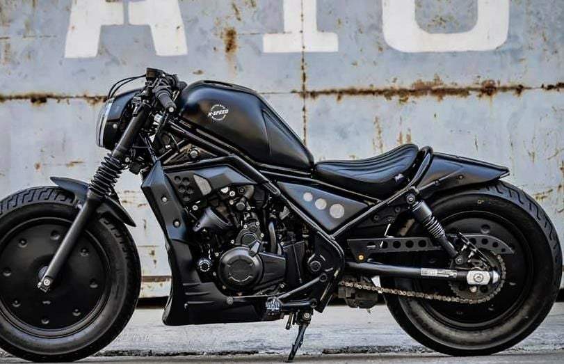 レブル500 サイドカバーブラックアーマー K-SPEED | バイクカスタム