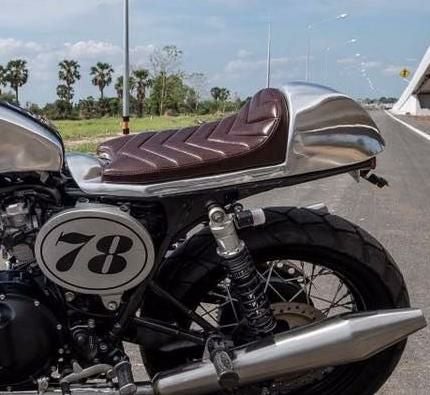 コンチネンタルGT 650 アルミ シートカウル ポリッシュ ロイヤルエン
