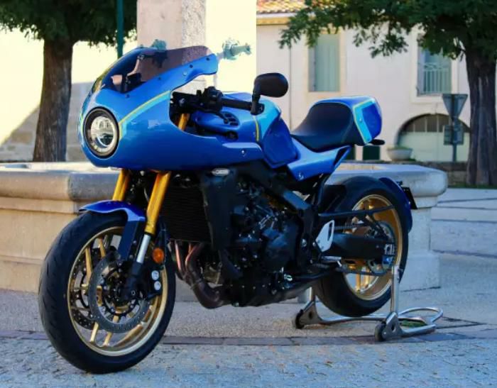ヤマハ XSR900 2022- ロケットカウル 未塗装品 S2コンセプト | バイク