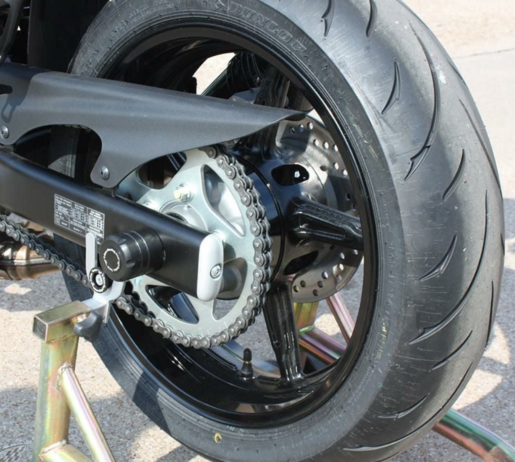 スズキ SV650 17-20 リヤアクスルスライダー T-REX Racing | バイク