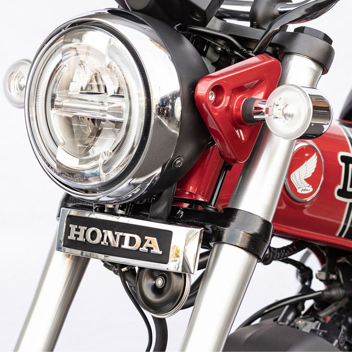 ホンダ DAX125 エンブレムステーセット キジマ KIJIMA | バイク