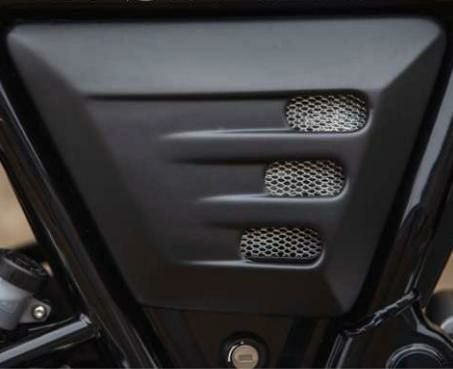 コンチネンタルGT/インターセプター 650 サイドカバー K-SPEED_1