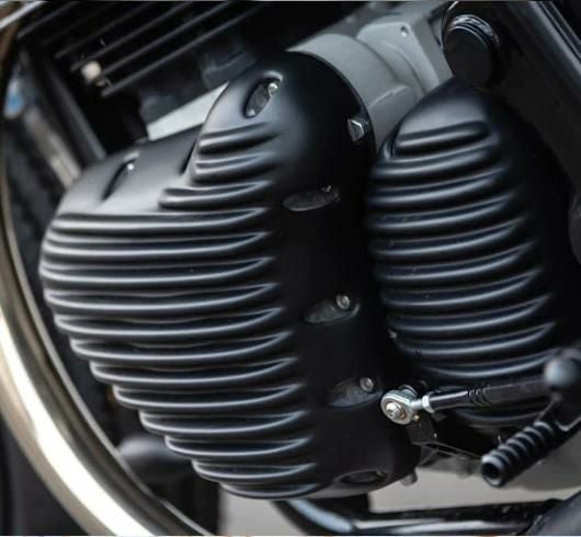 ロイヤルエンフィールド GT650/インターセプター650 リア ターン