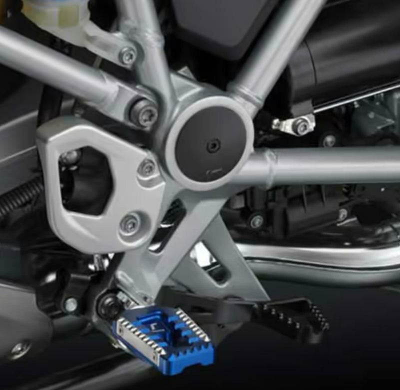 BMW R1250GS /R1200GSLC スイングアームホールキャップ リゾマ_1