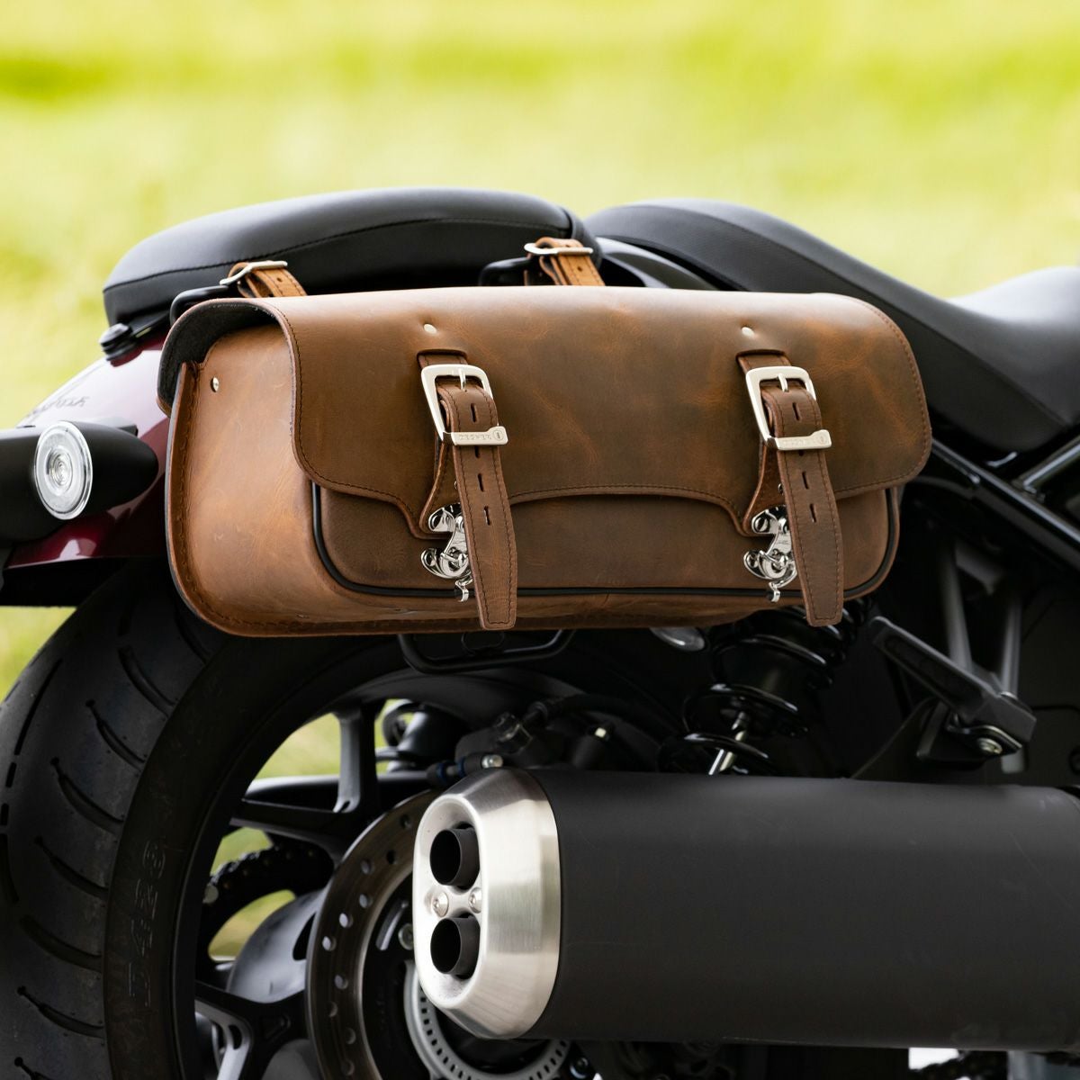 マフラー　ガントラガー　ブラウン　茶色　無地　新品未使用　GANT RUGGER DEGNER マフラーサイド用 レザーサドルバッグ 6L(ブラウン) | バイク