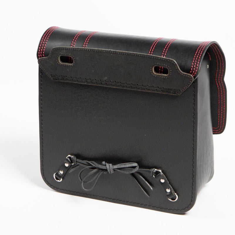 DEGNER ステッチデザイン レザーサドルバッグ 10L(ブラック/レッド 