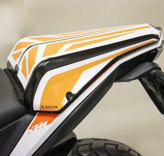 KTM 390アドベンチャー シートカウル 収納スペース有 C-RACER | バイク