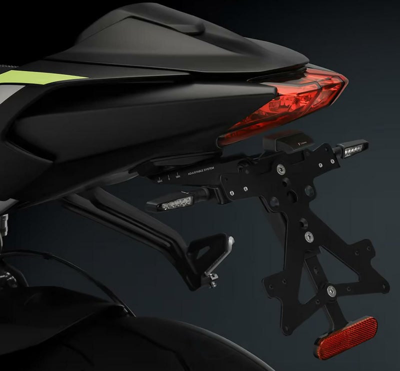 トライアンフ ストリートトリプル フェンダーレスキット リゾマ_1