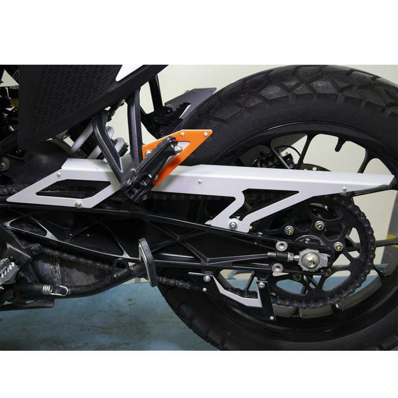 KTM 390アドベンチャー チェーンガード カバー シルバー C-RACER