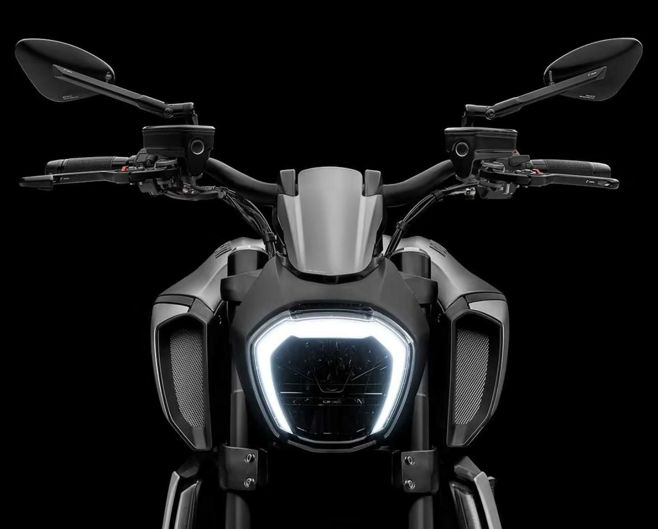 DUCATI ディアベル 1260S ヘッドライトフロントカウル フェアリング
