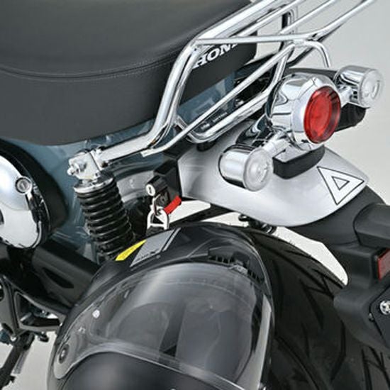 ホンダ DAX125 ヘルメットホルダー(左用) DAYTONA | バイクカスタム
