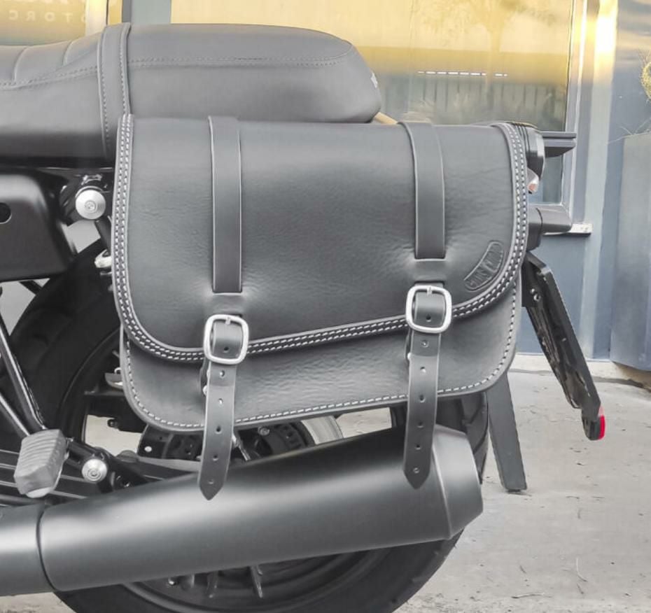 MOTOGUZZI V7ストーン/V9 ボバー TT Stone レザー サイドバッグ 左側