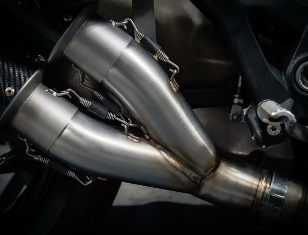 Ducati Monster 821 前期型 Cobra Sports マフラー Cobra Sport Ducati Monster 821 Exhaust Carbon Twin GP Half System