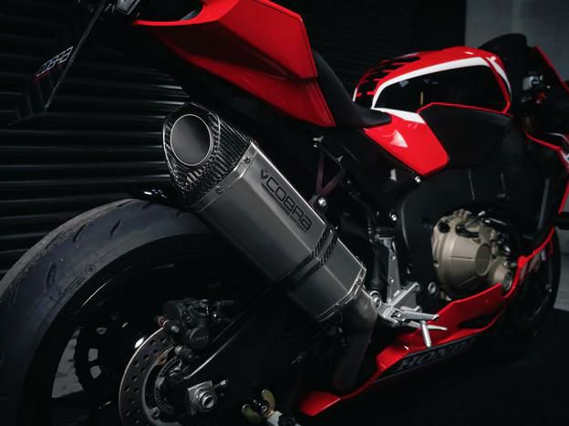 CBR1000RR 2017-19 スリップオンマフラー チタン 
