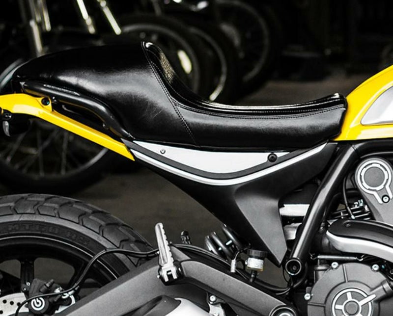Ducati スクランブラー サイドカバー シルバー モーターロック 