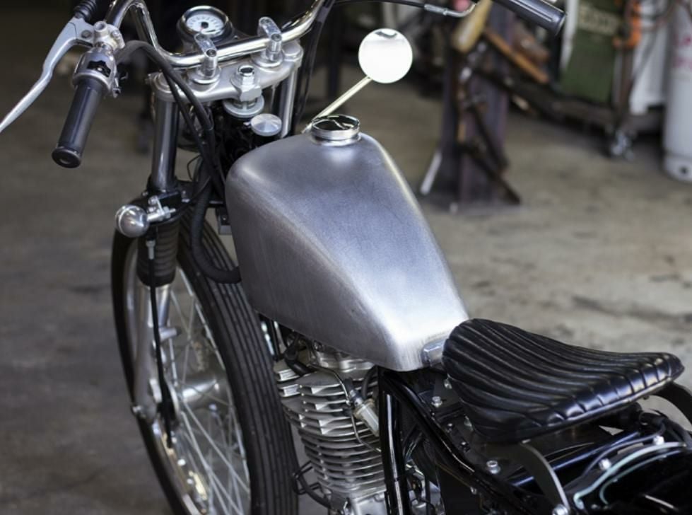 ヤマハ SR400/500 スポーツスタータンクキット ローマウント モーター