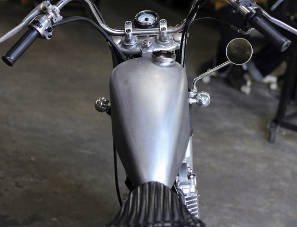 ヤマハ SR400/500 ナロースポーツスタータンクキット ハイマウント