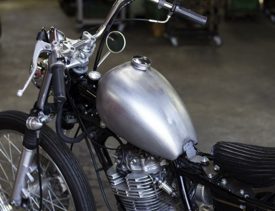 ヤマハ SR400/500 ピーナッツタンクキット ハイマウント モーター
