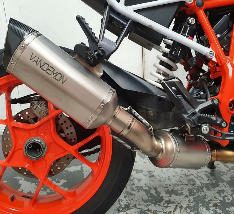 SuperDuke 1290R 14-19 チタン フルエキゾースト マフラー Vandemon