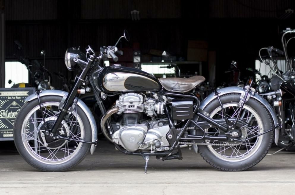 カワサキ W650/400 ボンネビルタンクキット モーターロック | バイク