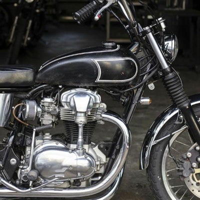 カワサキ W650/400エイジング塗装済み ボンネビルタンクキット 