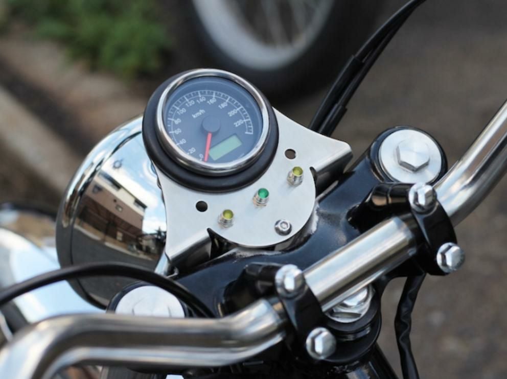 カワサキ　w650 メーター　34911km カワサキ W650/400 メーターステー φ60 モーターロック | バイク