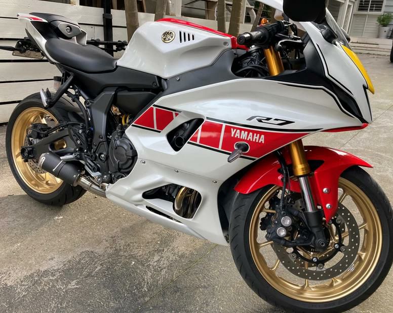 YZF-R7, MT-07, XSR700 14- チタン/カーボン フルエキゾーストマフラー