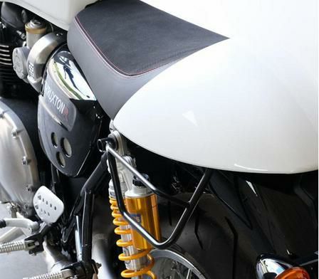 スラクストン/R/RS スピードツイン1200 サドルバッグフレーム 左側