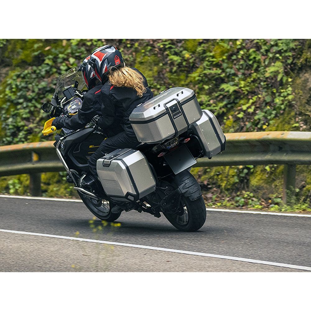 SHAD TR55 TERRA アルミトップケース 55L (シルバー) | バイクカスタム