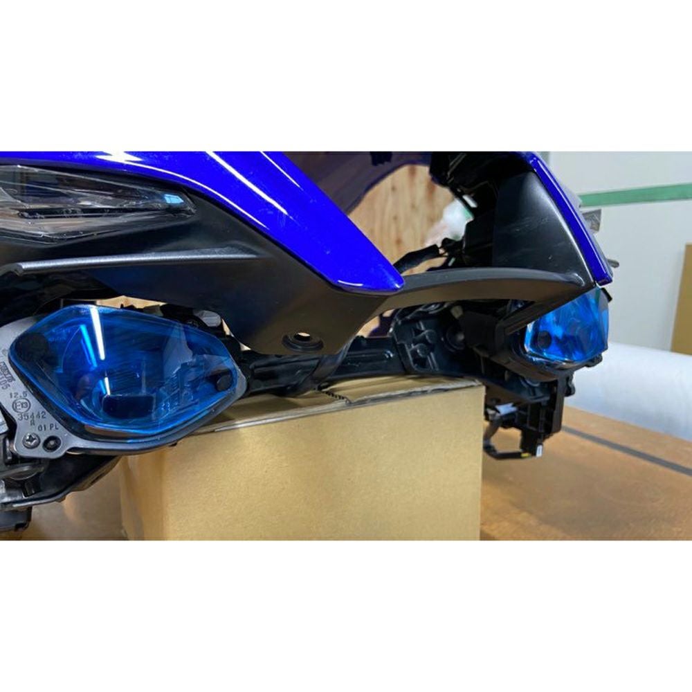 アクリポイント レーシングスクリーン スモーク　YZF-R1 20- YZF-R1(20-25)用 スモークスクリーン＿アクリポイント : モトシップ