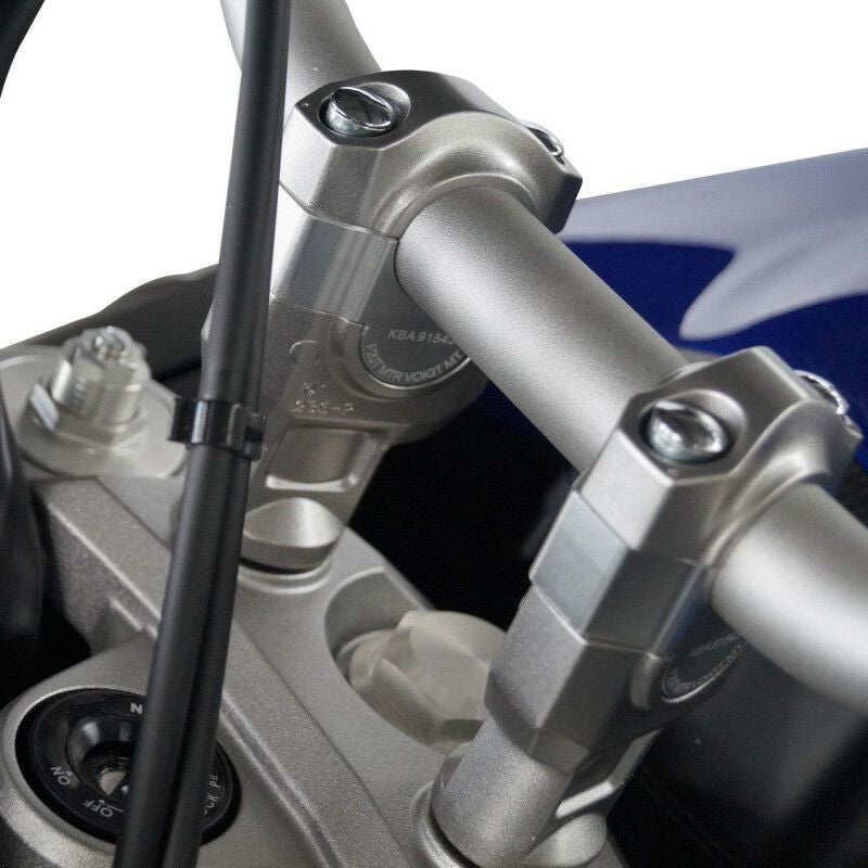 ヤマハ XSR900 2015-2022- ハンドル ライザー シルバー 20mmUP VOIGT 